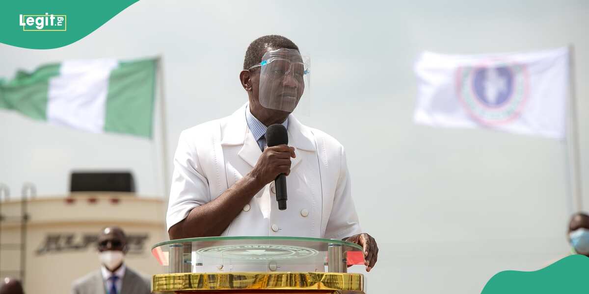 “It’s time he retires”: Netizens drag Pastor Adeboye over controversial prayer