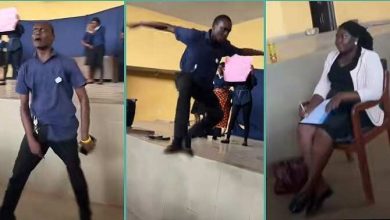 "He nearly beat lecturer": Nigerian student jumps from stage during presentation...