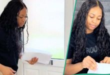 CLIP: Nigerian lady's kids becomes British citizens. receive their passports