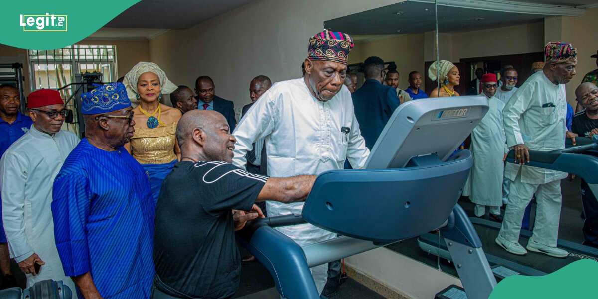 Watch moment 87-year-old Obasanjo shows off workout skills, stamina, Nigerians react