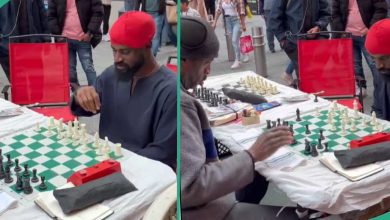 "He Challenged Me": Nigerian Chess Master Defeats Another Player in Streets of New York City