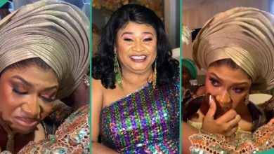 Late Actress Rachel Oniga’s Daughter in Tears As She Weds Without Mum, Video Trends: “So Painful”