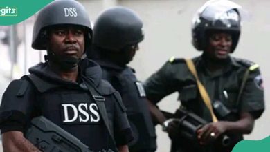 Commotion As DSS Operatives Manhandle 2 Senior Staff of National Assembly