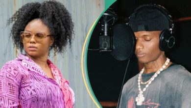 “She Think Say Na Wizkid”: Fan Taunts Yemi Alade As She Replies Fake Wizzy Page, Screenshot Trends